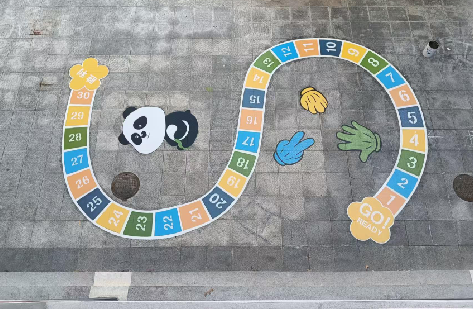 井研地面游戏彩绘