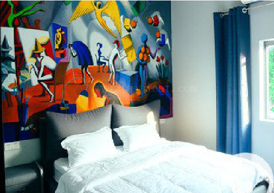 井研对于酒店的墙体彩绘而言更注重哪些方面？